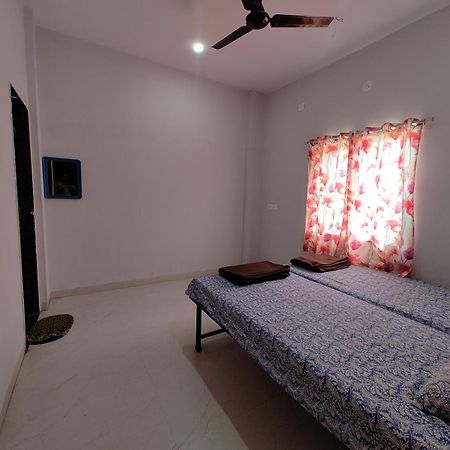 Hotel Aadishkti Bhakt Nivas Tuljapur Exteriér fotografie