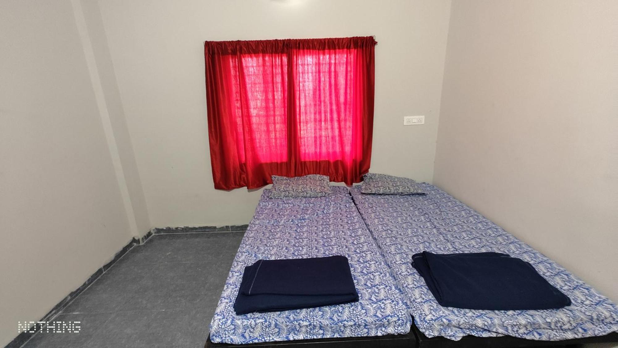 Hotel Aadishkti Bhakt Nivas Tuljapur Exteriér fotografie